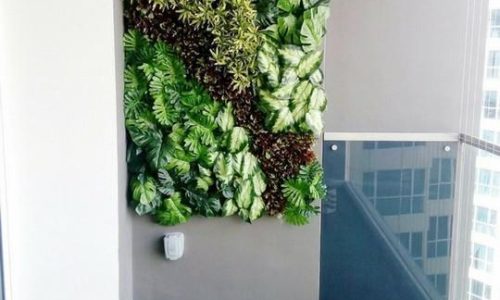 Artificial-green-wall-and-carpet-grass-on-balcony_small